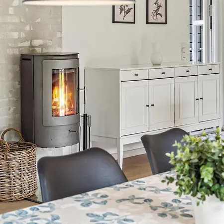 Oiva - 450m From The Sea By Interhome * Bøtø By